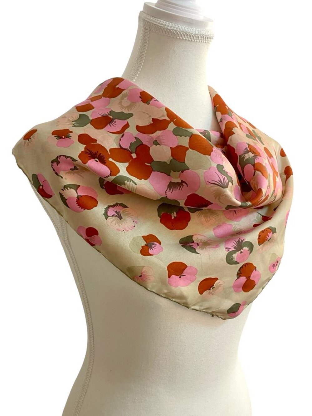 Italian Silk Floral Scarf 26x26 Pansy Print Hand Rolled Edges - Picture 6 of 9